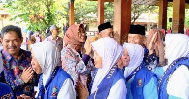 Wakil Walikota Solo Lepas Pemberangkatan 521 Jemaah Calon Haji