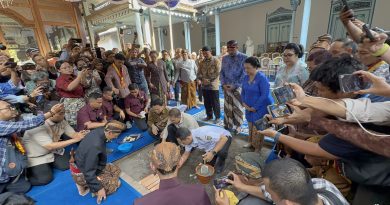 Revitalisasi Karaton Solo Dimulai, Fadli Zon Dorong Digitalisasi Budaya